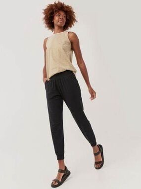 🌱 PACT 🌱 Revive Beach Jogger in Black XS.